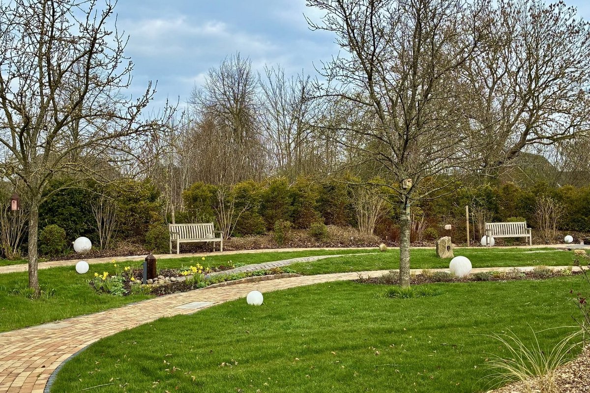 Ein blick in unseren frühlingshaften Garten