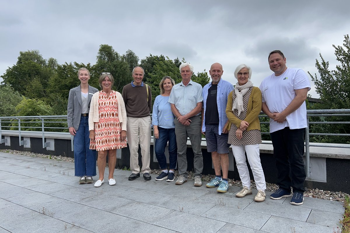Neue Hospizbegleiter und Lars Diener (Koordinator vom Hospizverein)